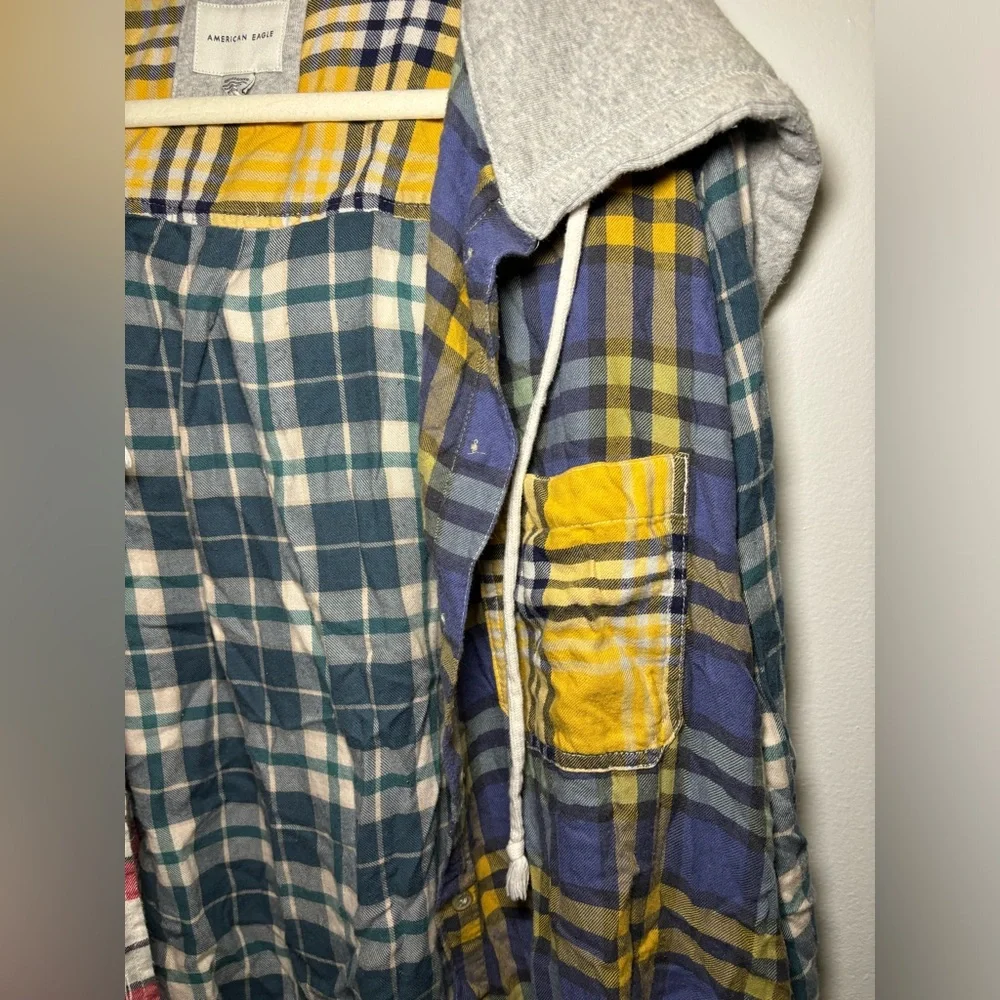 American Eagle Hooded Flannel - Picture 4 of 8